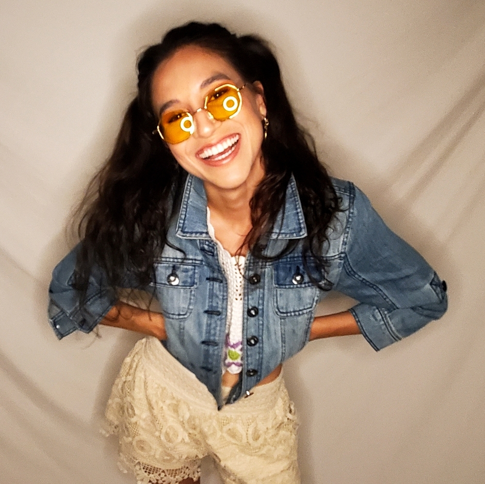 Cropped Jean Jacket - Picture 2 of 8